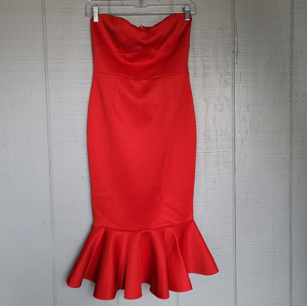 Express Strapless Mermaid Fit Red Dress. Size 2 - Picture 2 of 6